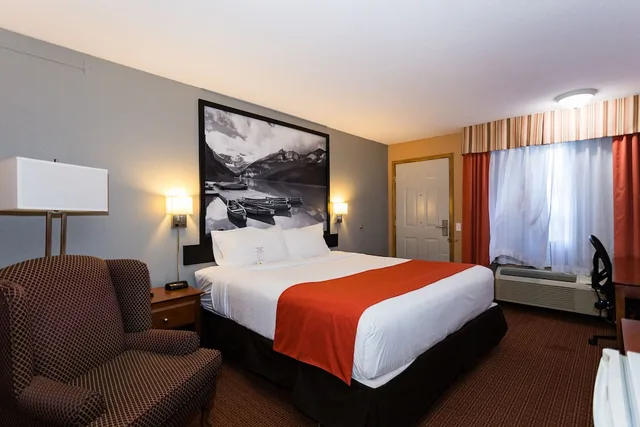 غرفة بسرير كينج لذوي الإعاقة، Super 8 By Wyndham Drayton Valley 10/10