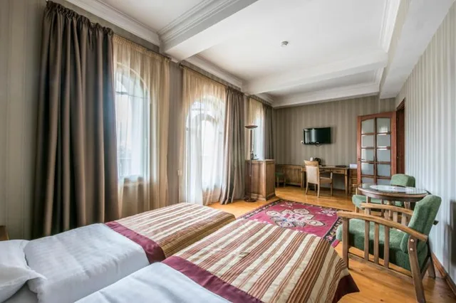 جناح جونيور بسريرين منفصلين بشرفة، Kopala Hotel 1/1