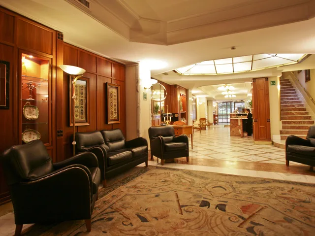 غرفة فاخرة، Hotel Capitol Milano Ex Capitol World Class 1/1