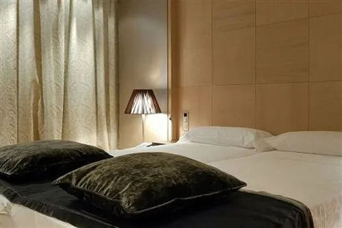 Room, Single, Double or Twin Bed، Vincci Frontaura 2/3