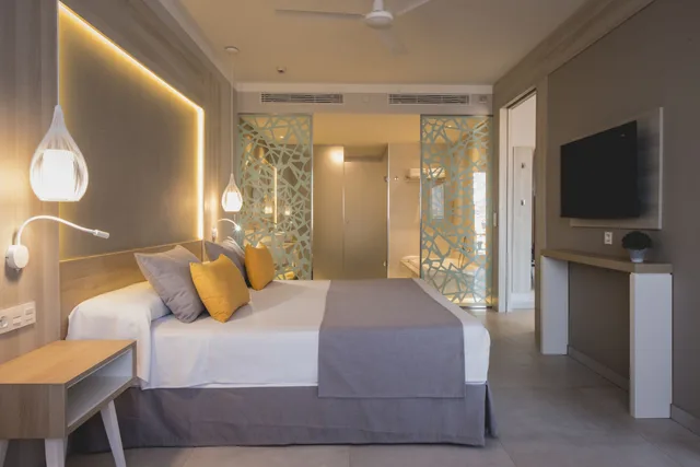 Swim Up, Junior Suite, King Bed, Adult Only، Bahia Principe Fantasia Tenerife 2/10