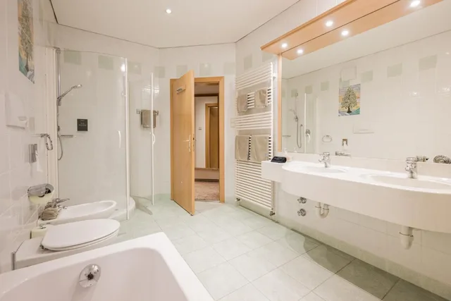 Suite, Sauna، Lindenhof Pure Luxury & Spa DolceVita Resort 5/7
