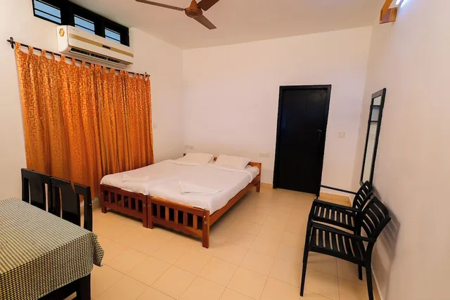 غرفة سوبيريور بسرير مزدوج بإطلالة على البحيرة، Illikkalam Lakeside Cottages 1/3