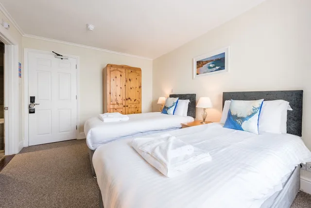 غرفة بسريرين منفصلين، The Lands End Hotel 1/5