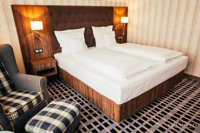غرفة بسريرين منفصلين، Grand City Hotel Wroclaw 2/2