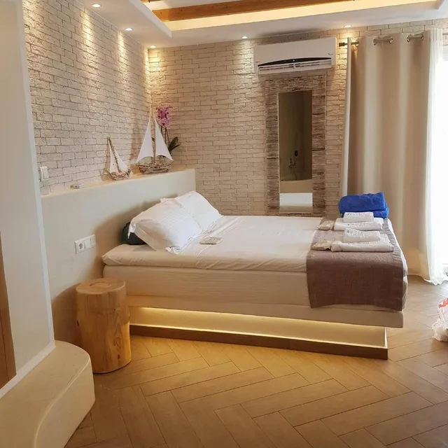Master, Suite, Outdoor Jetted Tub، Polis of Naxos 5/10