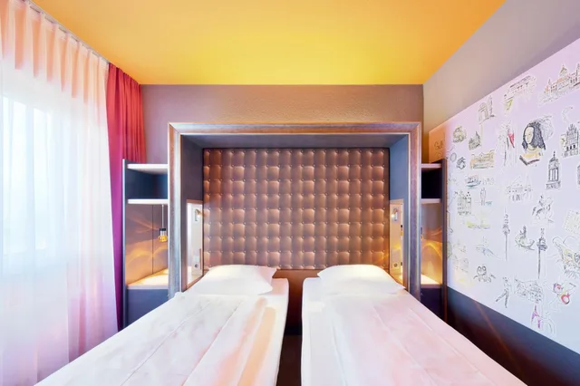 غرفة بسريرين منفصلين، Designhotel + Congress Centrum Wienecke XI 4/10