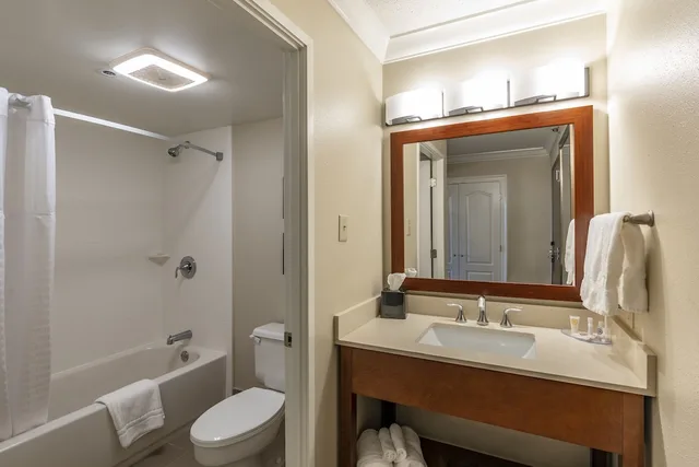 غرفة قياسية بسريرين كوين، Comfort Inn and Suites At Copeland Tower 4/5