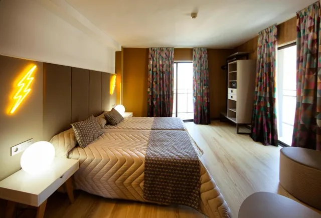 Double Single Use Superior with Balcony، Cuco Hotel 1/1
