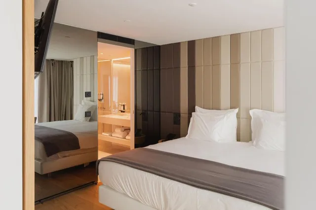 Master, Suite, King Bed، Lumen Hotel and The Lisbon Light Show 2/10
