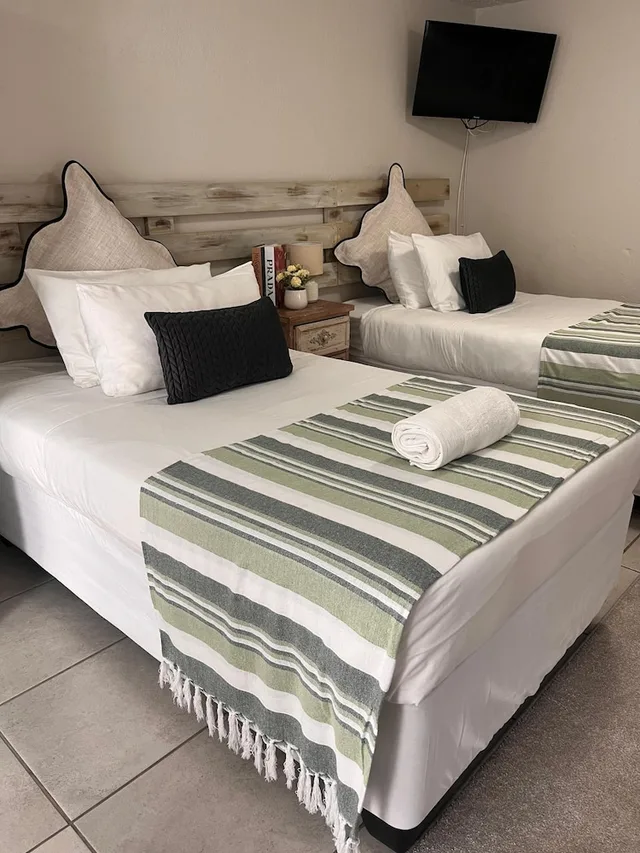 Self Catering, Family، Vineyard On The Hill Guest House 3/10