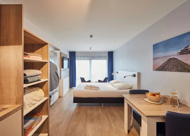 Studio, Double Bed, Partial Sea View, No Balcony، Holiday Suites Blankenberge 5/10