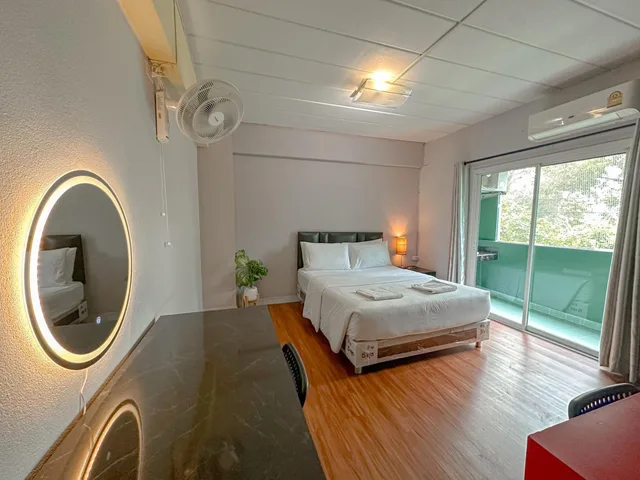 غرفة قياسية، TUB MANSION 3/3