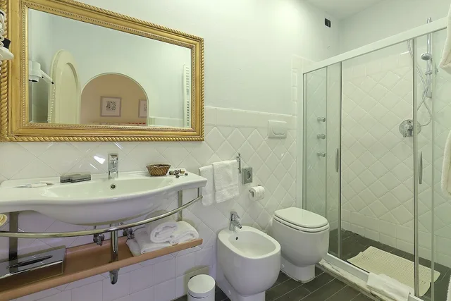 غرفة ثلاثية، RELAIS LAVAGNINI 2/2