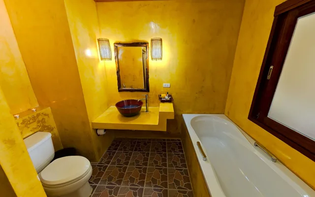 غرفة ديلوكس بسرير كينج بإطلالة على الجبل بشرفة، Andamanee Boutique Resort Aonang Krabi 3/4