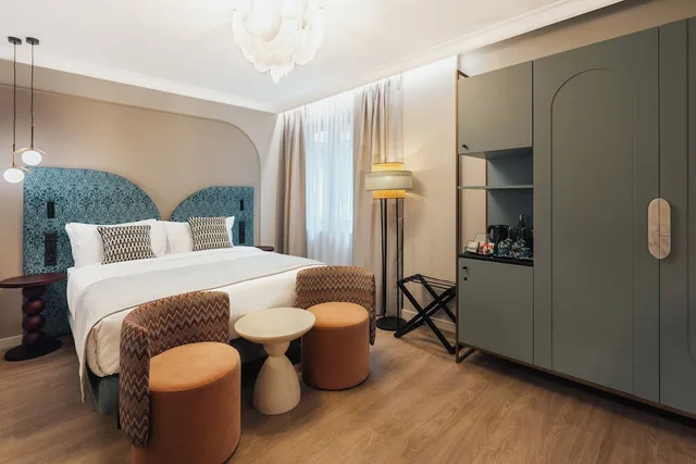 غرفة قياسية بسرير كوين، Hotel Indigo Krakow Wawel Castle by IHG 3/7