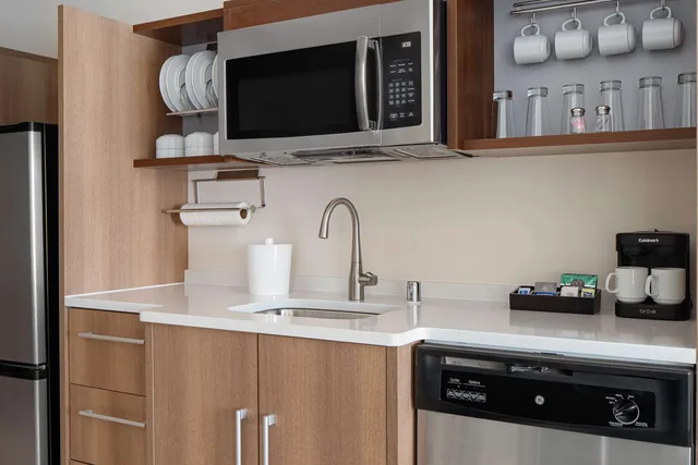 جناح استوديو بسريرين كوين لذوي الإعاقة، Home2 Suites By Hilton Carlsbad 2/3