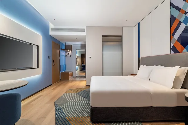 غرفة قياسية بسريرين مزدوجين، Holiday Inn Express Sihui City Center by IHG 1/3