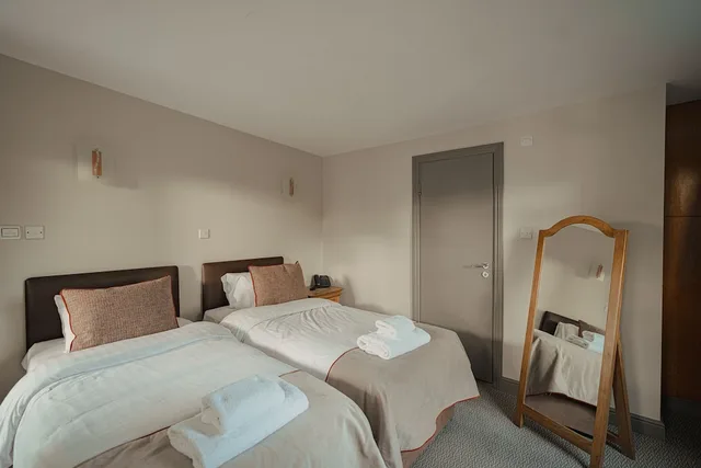 Lodge, Twin Beds, Annex، The Old Mill Hotel &amp; Lodge 1/4