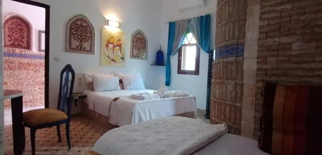 غرفة ثلاثية، Pasta Plaza Hotel 2/10