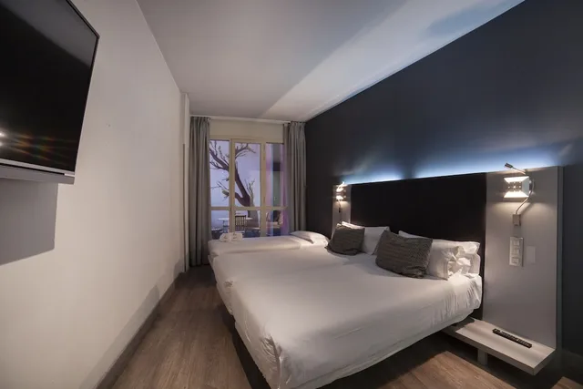 غرفة ثلاثية، Petit Palace Plaza Espana 2/4