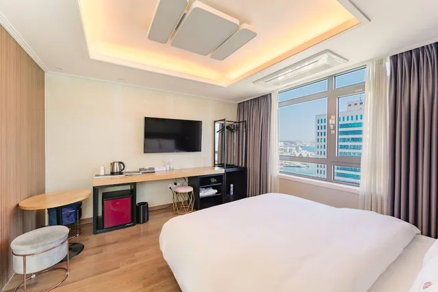 غرفة قياسية بسرير مزدوج، Central Park Hotel Busan 7/8