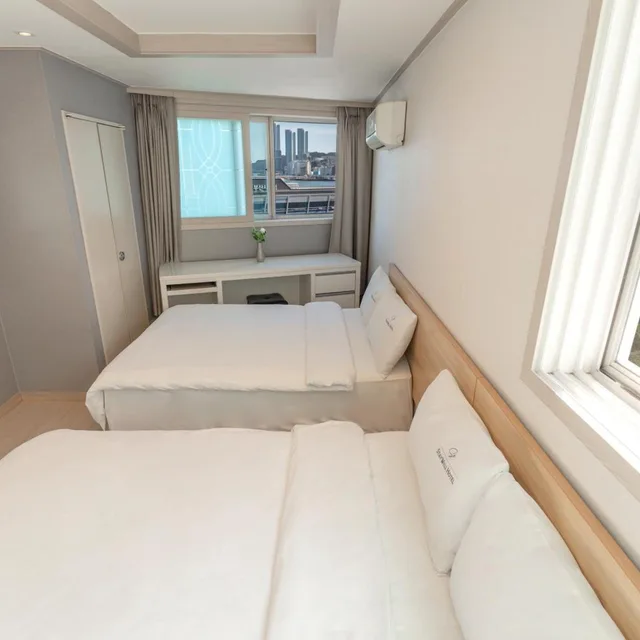 غرفة عائلية بسرير مزدوج، Staywell Hotel 3/10