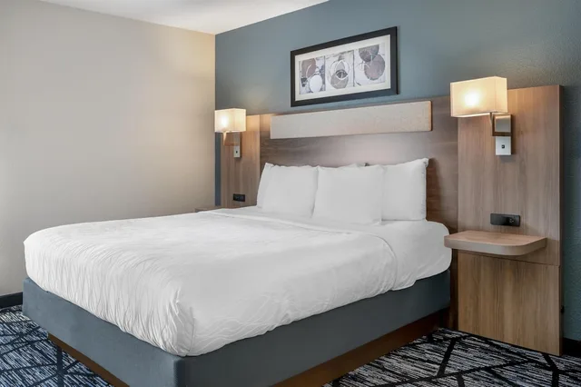 غرفة قياسية بسرير كينج مع أريكة لذوي الإعاقة، Best Western Plus Anderson 5/10
