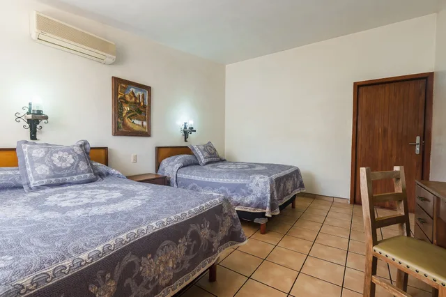 غرفة قياسية بسريرين مزدوجين، Hotel Isabel 1/7