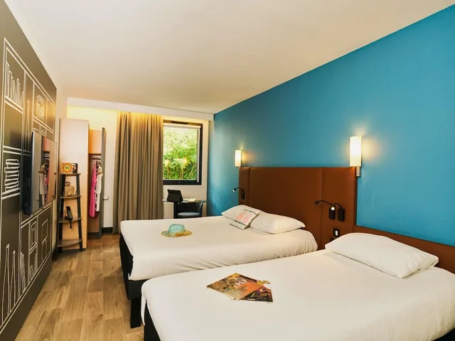 غرفة بسرير مزدوج وسرير فردي، Ibis Sarlat 2/10
