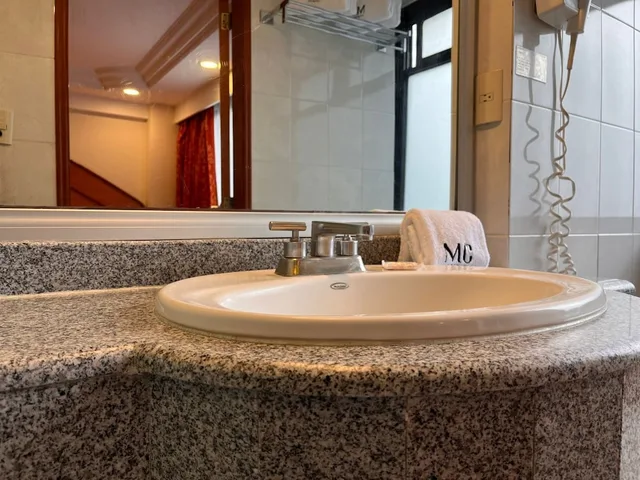 غرفة قياسية بسرير كينج، Hotel Premier 4/6