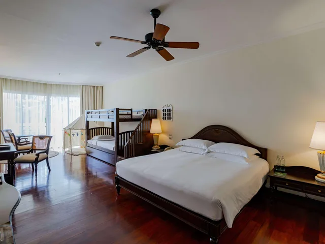 غرفة بسريرين منفصلين بشرفة، Sofitel Krabi Phokeethra Golf & Spa Resort 7/10