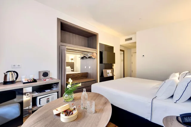 غرفة قياسية مفردة بسرير مزدوج، Melia Madrid Serrano 3/4