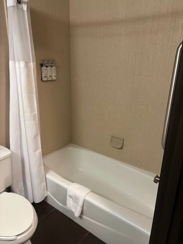 غرفة قياسية بسريرين كوين، Holiday Inn South Jordan Slc South 7/7