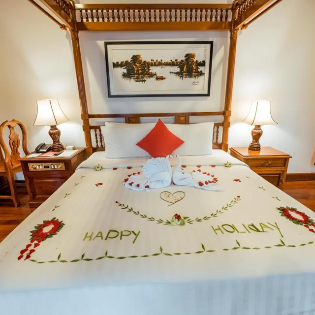 Royal, Crown, Suite، Royal Crown Hotel & Spa 7/10