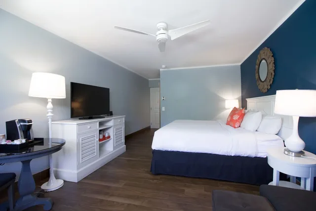 Captivating, King Bed، Banana Bay Resort and Marina 3/5