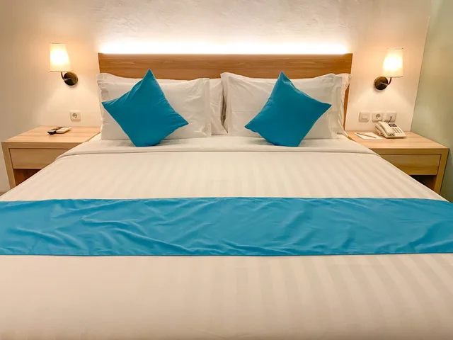 Grand, Studio, Single, Hill View, Zasgo Hotel 1/6