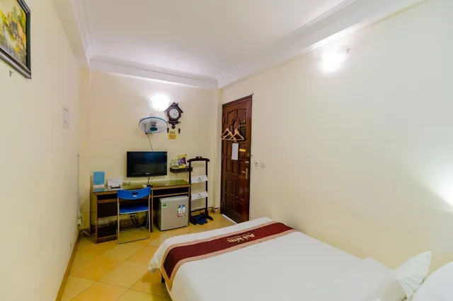 غرفة قياسية بسرير مزدوج، A25 Hotel Doi Can 1/3