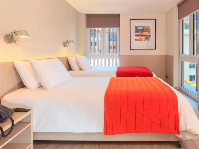 Standard, Twin Beds, NOVAPARK 4/7