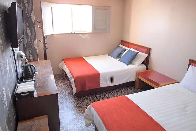 غرفة رباعية بسريرين مزدوجين، Hostel J Stay 1/1