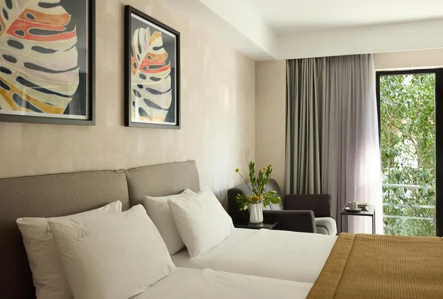 غرفة عائلية بسرير فردي، Astor Hotel 3/7