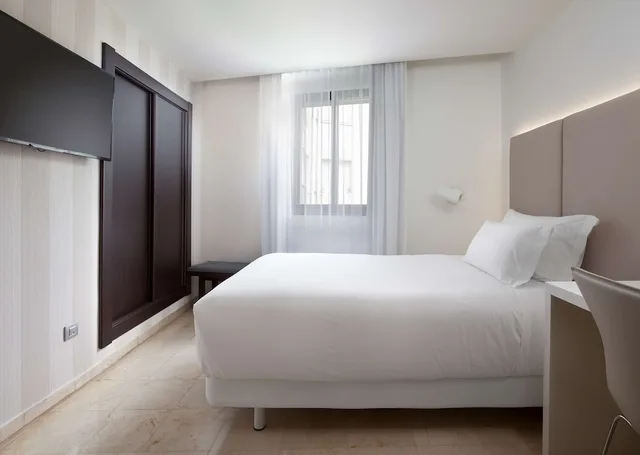 غرفة صغيرة بسرير مزدوج، Nh Ciudad De Santander 2/5