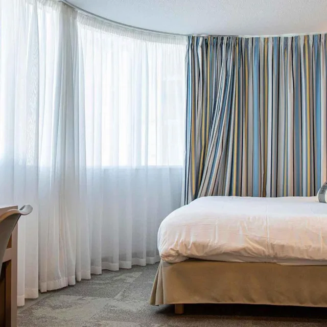 Comfort, Double Bed, Sea Side، The Originals Sete Port Marine 5/7