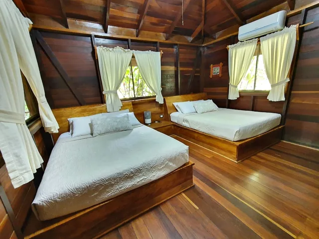 بنغل عائلي بسريرين مزدوجين بإطلالة على الحديقة، Cariblue Beach Jungle Resort 2/10
