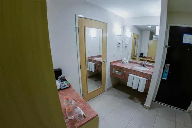 غرفة بسرير كينج لذوي الإعاقة، Excellence Express & Suites San Juan Del Rio 8/8