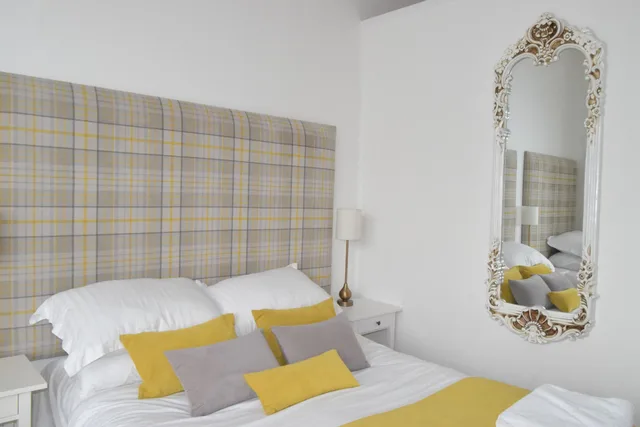 Deluxe, Quadruple, 1 Single and 2 Double Beds، The International Guest House 6/10