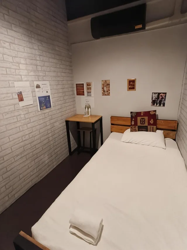 غرفة مفردة صغيرة، La Belle Nuit House 3/4