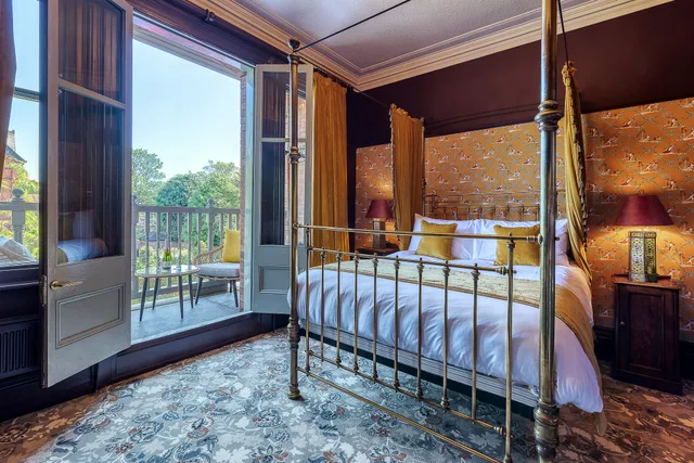 Four Poster, Balcony، Hotel Clementine, BW Premier Collection 1/2