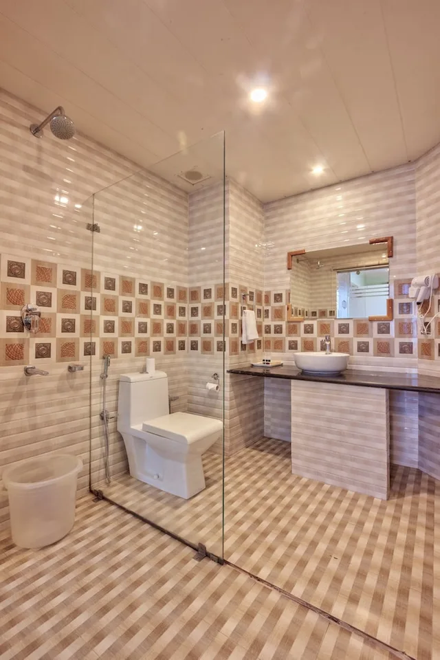 Honeymoon, Suite, King Bed, No Jetted Tub، Snow Flakes Resort 6/6