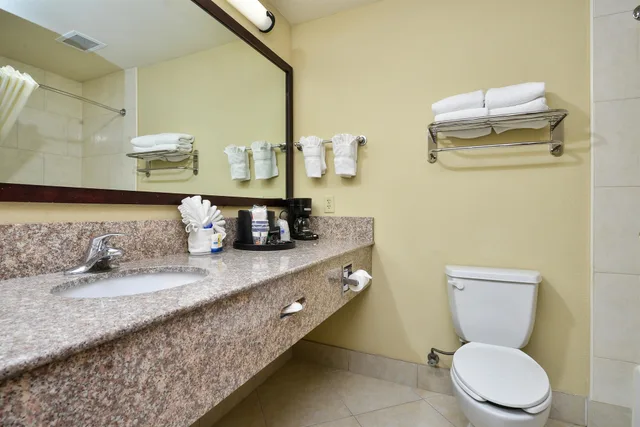 غرفة قياسية بسريرين كوين، Best Western Northwest Inn 7/10